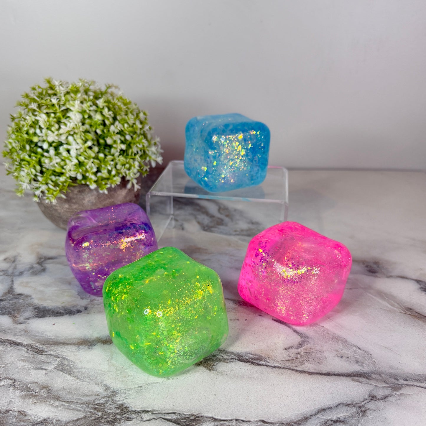 Squishy Toy - Quick Squeeze Glitter Cube