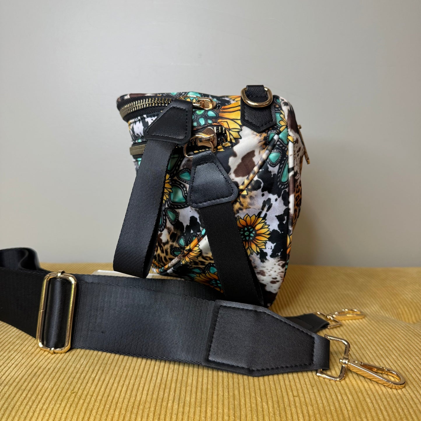 The Roni Nylon Crossbody - Turquoise Sunflower