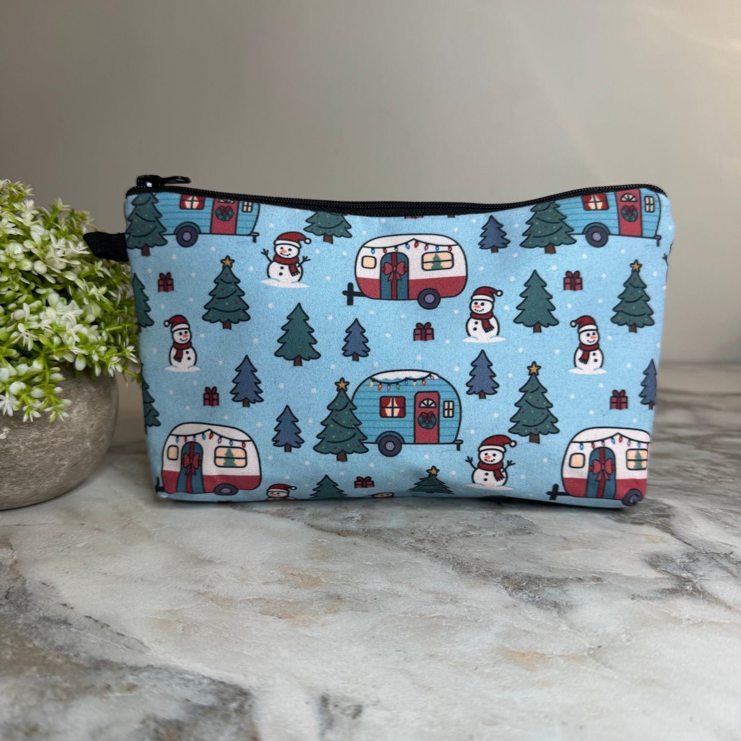 Pouch - Christmas, Snowman Camper
