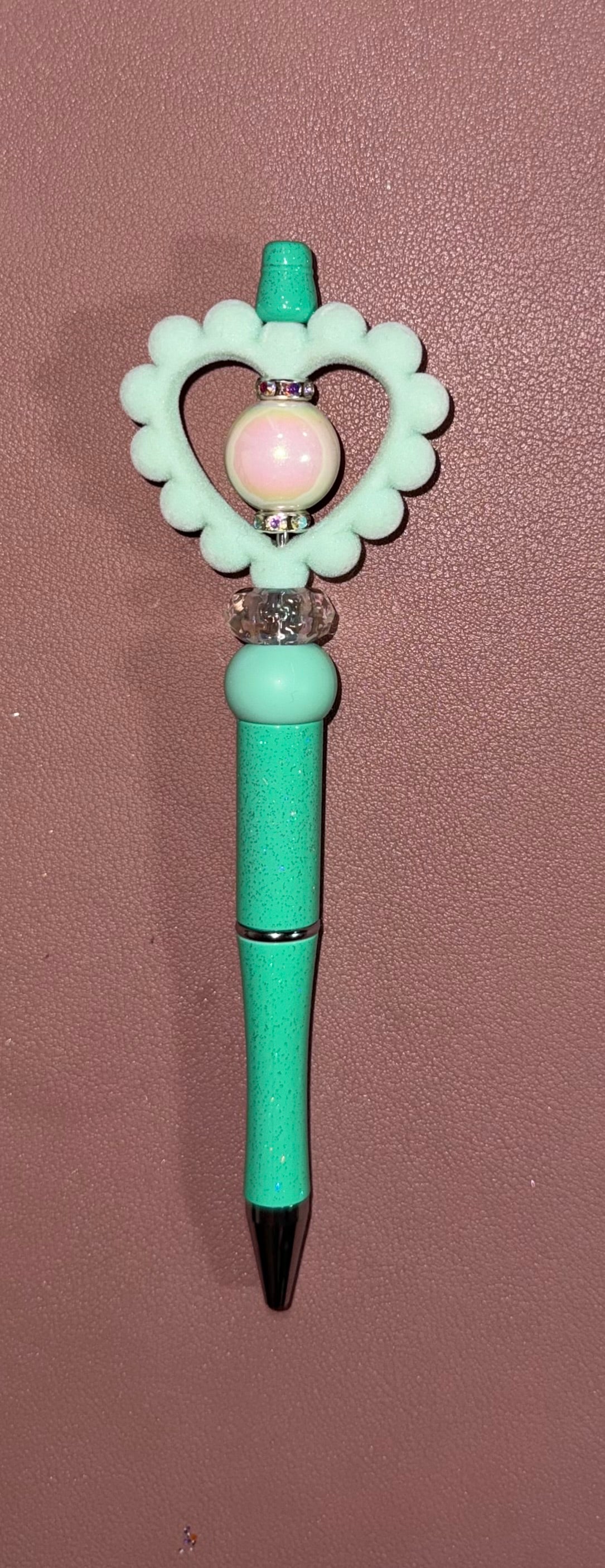 green heart frame premade pen